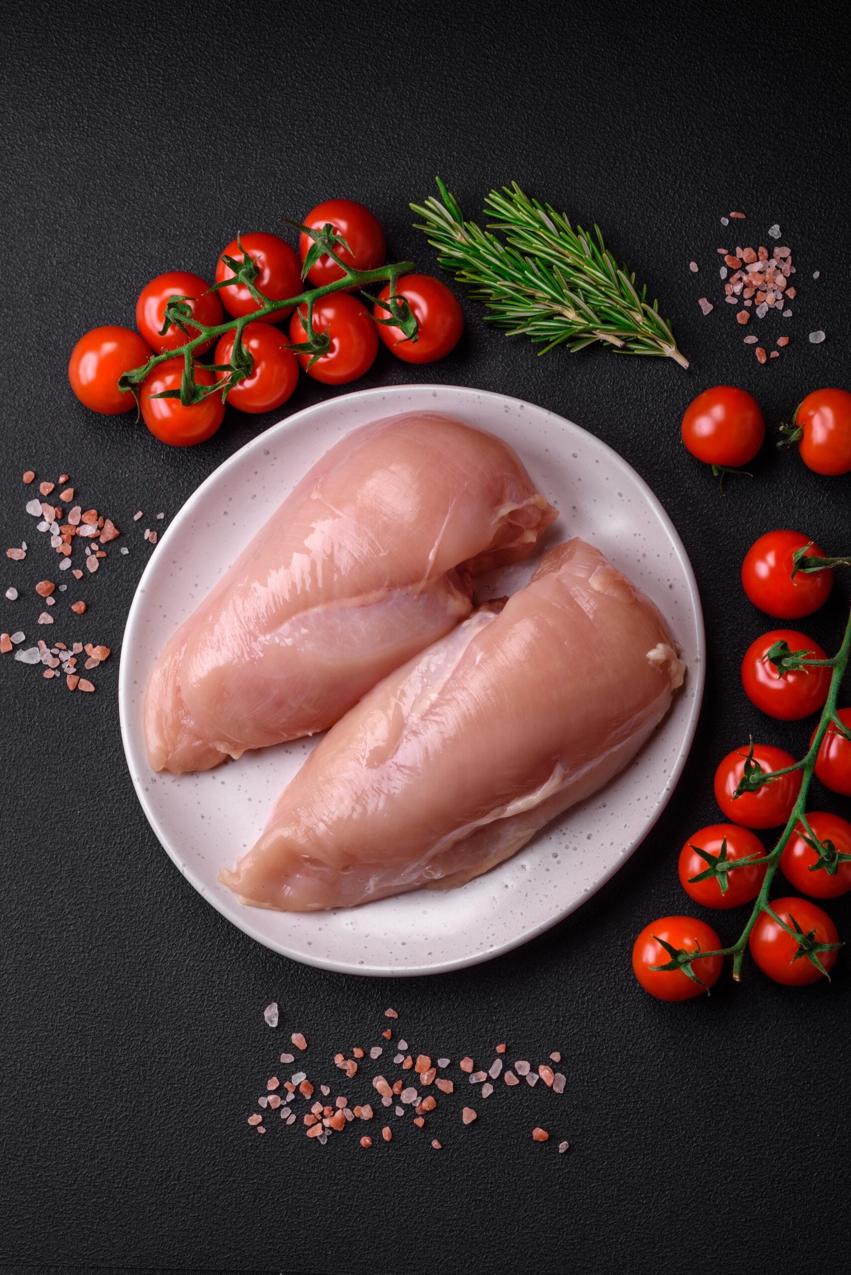 Pieces,Of,Raw,Chicken,Or,Turkey,Fillet,With,Salt,,Spices